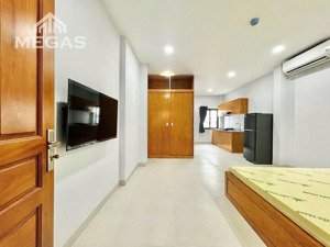 chung cư mini, đủ nội thất, xách vali ở liền, ngay lê văn sỹ q3