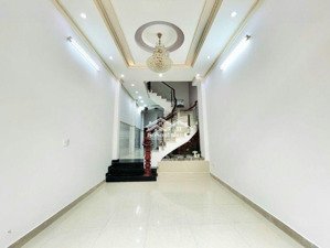 70m2, ngay bảy hiền, 4 tầng, trường chinh, tân bình, hơn 8tỷ