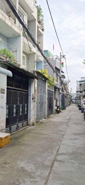 nhà bán đúc 2tầng btct đường số 9 bhh cách aeon tân phú 5ph, hẻm xe hơi, giá 4,35tỷ