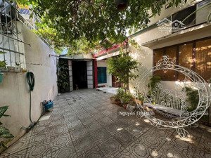 bán nhà mặt tiền phường hiệp phú, ngay ngã tư thủ đức - ngay trục đường lớn xa lộ hà nội