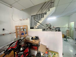 nhà 1 trệt 1 lầu hxh chợ đêm man thiện ,đường 106 tăng nhơn phú a, quận 9 chỉ 3 tỷ hơn