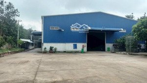 xưởng chuyên sản xuất gỗ, đất 1ha, xưởng 2000m2, giá 75 triệu còn thương lượng