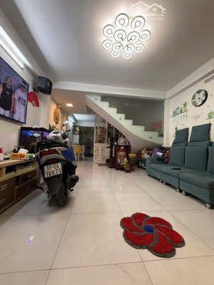 nhà 4 tầng vew sông nguyễn văn quỳ phú thuận quận7