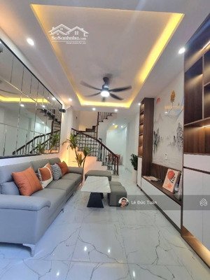 oto cách 15m - nhà kim giang - mới đẹp, nội thất đầy đủ, ngõ trước nhà 3m, cạnh kđt kim văn kim lũ