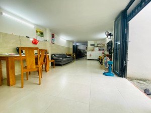 94m2 ngang 22m xe hơi đậu cửa đường bàu bàng tân bình