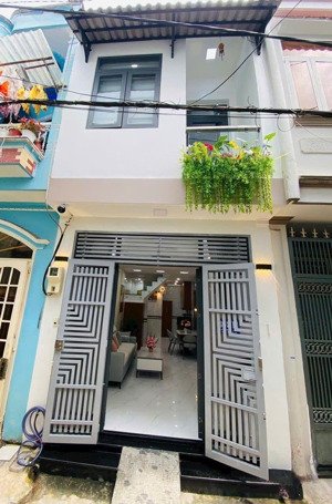 nhà đẹp huỳnh văn nghệ hẻm xe hơi tặng full nội thất chỉ 4.98 tỷ