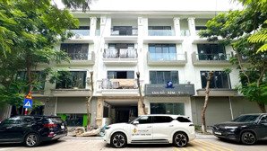 bán liền kề b33-18 geleximco 101m gần vin smart. nhà 2 mặt thoáng. sát chợ trung tâm. lh 