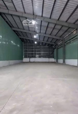 kho diện tích 400m2 cần cho thuê gấp ở nguyễn văn quỳ có pccc
