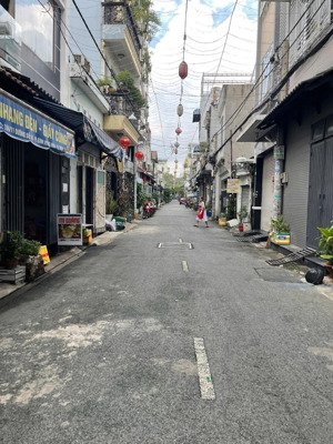 lê văn quới, bình tân, nhà 3 tầng, dt 4x15m, sổ vuông, đường 6m thông, giá 6.2 tỷ