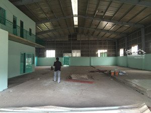 nhà xưởng cho thuê phường bình nhâm thuận an bình dương dt: 900m giá 40 triêu lh: 