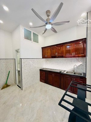 cần bán nhà 4 phòng ngủ hẻm xe hơi kề gò vấp, giá chỉ 3 tỷ 78