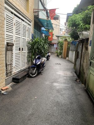 bán gấp đất la khê, hà đông sát park city, công viên giếng sen, ngõ rộng ô tô vào, dt 63m2 mt 4.5m