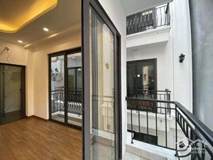 nhà lô góc hộ khẩu minh khai hbt- 36m- nhỉnh 7 tỷ