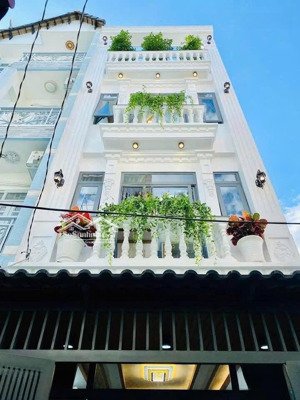 lên sóng siêu phẩm nhà đường trần phú p7 quận 5 giá 5tỷ280/67,6m2(5,2x13m) nhà 3 lầu-shr-hẻm 7m.