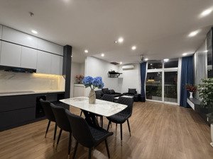 bán căn hộ 3 phòng ngủ usilk, đầy đủ nội thất, giá 7,8 tỷ