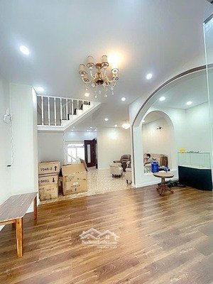 chủ giảm 200 còn nhỉnh 6 tỷ 110m2 hoàng diệu 2 (vincom)đh. sư phạm kỹ thuật chợ đêm nhà thiếu nhi