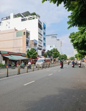 tân phú! bán nhà mặt tiền 5 tầng, đường trần hưng đạo 4,2*19m, chỉ 13.xtỷ