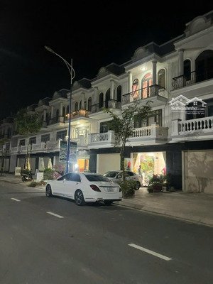 bán nhà phố 3 tầng tại thăng long central city, 3,2 tỷ, 100m2