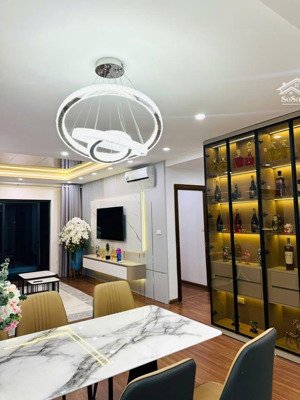 chính chủ ngộp bank cần bán gấp cc 2pn, 1wc, 63,5m2, nhỉnh 5 tỷ tại phố mai dịch, cầu giấy, hà nội