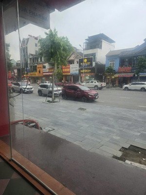 nhà mặt phố 3 tầng nguyên căn, phù hợp kinh doanh