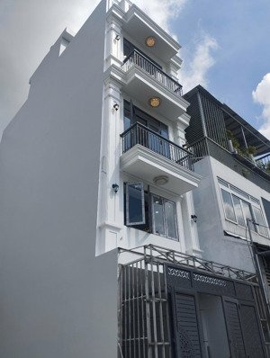 bán gấp nhà 4 lầu đi bộ ra vạn phúc 50m . sổ hồng hoàng công. giá 8.5 tỷ tp thủ đức