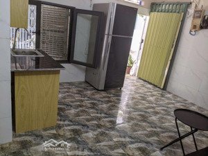 cho thuê nhà trọ 2 pn 36 m2 giá 9 tr/ thâ