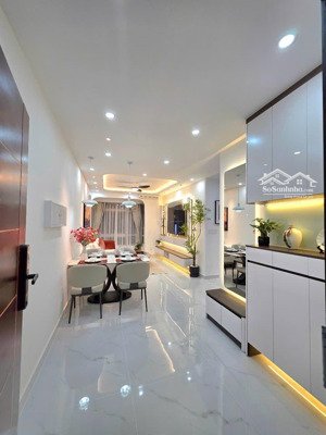 bán căn hộ phú mỹ hưng nhà mới như hình ảnh . thiết kế 3pn 2wc . lh o917.522.123