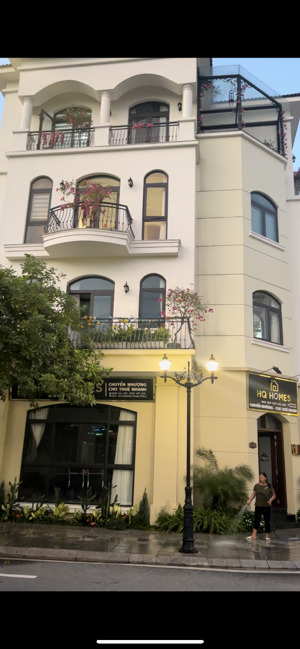 biệt thự liền kề góc view vườn hoa (em là chủ nhà