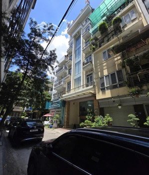 vị trí siêu đẹp toà nhà văn phòng cao cấp thiết kế hiện đại phân lô ô to tránh