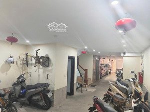 ngã tư sở bán toà nhà 9 tầng để ở kết hợp cho thuê dòng tiền sát mặt phố ô tô vào nhà dt111m2