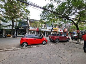 bán nhà mặt đường lê lợi - dt 62.5m2 - mt 4m giá 12.5tỷ - đang làm đường đổi thành 2 chiều xe máy