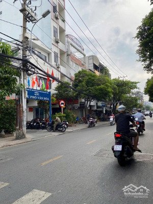 bán nhà gần mặt tiền đường tôn thất thuyết. view sông thoáng mát.