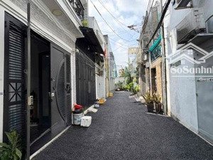 bán nhà 2 tầng full nội thất gần đường tl31, phường thạnh lộc,q12,dt 61,5m(4 x15,2). hẻm 7m