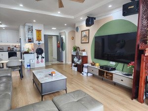 chính chủ bán căn 2pn, 3pn chung cư golden place, full nội thất, sẵn sổ đỏ