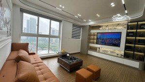 bán gấp căn hộ 3pn 100m2 tại 113 trung kính, liên hệ 