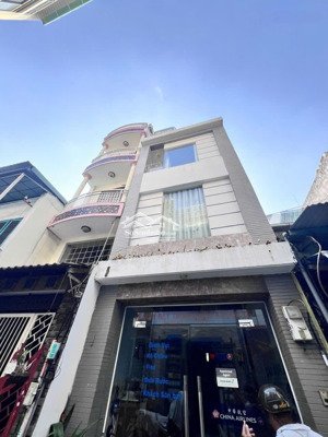 hxh q3 - cách 20m ra mặt tiền trường sa- 3 tầng, 40m2