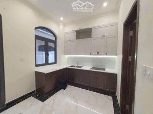 bán liền kề 48m hoàn thiện đẹp 5 tầng sẵn sổ đỏ