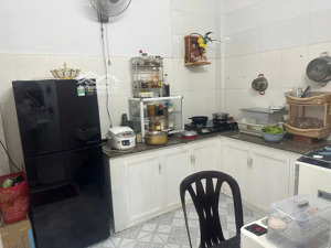 chính chủ bán căn nhà 4 m x11 m, một lầu đường số 1c lê văn quới