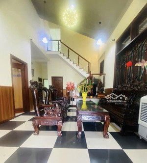 bán đất tặng nhà đường nguyễn ân - đối diện công viên -dt đất : 200 m2- kđt hoà xuân - giá tốt