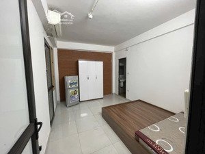 chdv phú mỹ-mỹ đình 50m2 x 8t 16pkk 17tỷ thang máy oto đỗ cổng,10m ôto tránh.dòng tiền 750tr/năm