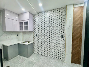 bán nhà 2 lầu đẹp âu cơ f9 tân bình shr hẻm 8 m sạch thoáng giá có 2 tỷ660