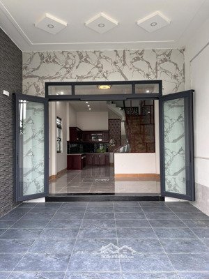 bán nhà 1 trệt 1 lầu cách trường fpt 500m-kđt5a-p.phú lợi-tp.cần thơ