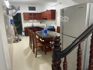 cho thuê nhà đường lê thánh tông phù hợp công ty thuê cho nhân viên ở. liên hệ: 