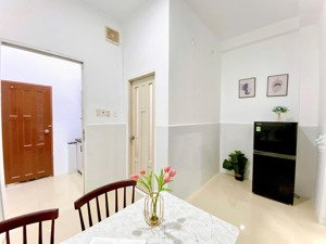 cho thuê căn hộ 2 phòng ngủ đầy đủ nội thất - nguyễn trãi, quận 1 - nhà trống sẵn ở liền ngay