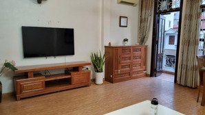 cho thuê 1n1k 65m2 phố tôn thất thiệp, có ban công, full đồ, thang máy, an ninh tốt, giá 12 triệu