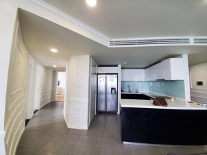 cho thuê căn hộ 2 ngủ tòa watermark 395 lạc long quân,76m2, 2 ngủ, 2wc, lh xem nhà 