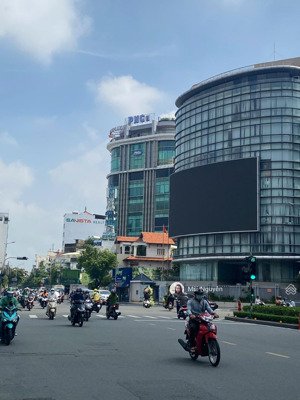 hiếm có nhà mặt tiền chỉ 290tr/m2! gần nguyễn văn trỗi, phú nhuận - dt 51m2, 2 tầng - chỉ 14,6 tỷ