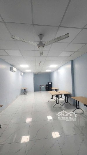 cần cho thuê căn shophouse 1 trệt 1 lửng 120m2 đã hoàn thiện chỉ 17tr/tháng. lh 