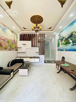 nhà 3 tầng 4pn, gần ngã tư thủ đức - lê văn việt - hxh 5m, 56m2 - giá 5 tỷ