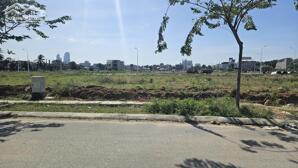 Lô tdc bệnh viện đường 16m .